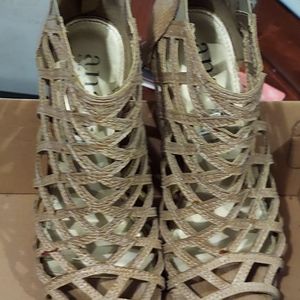Women's heels 7.5